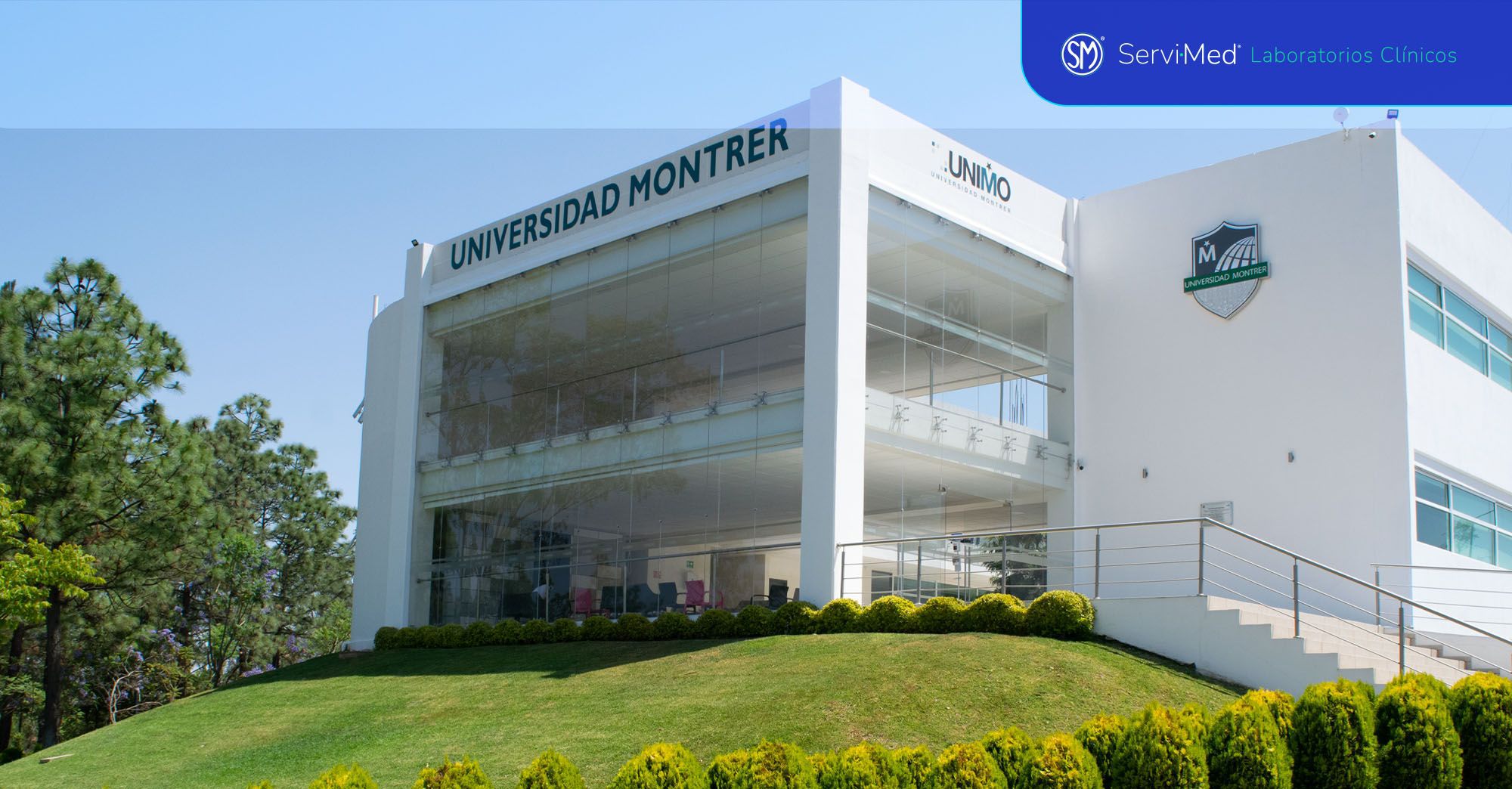 Plática en la Universidad Montrer